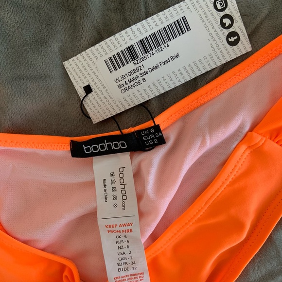 Boohoo, Orange Thong Bikini, Size: 2 - Picture 3 of 3